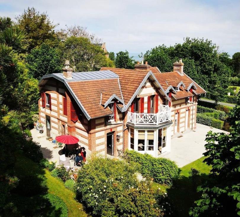 La Villa Des Rosiers Cricquebœuf エクステリア 写真